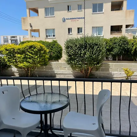 Ξενοδοχείο με διαμερίσματα 1br W Double Bed Rm 4 3*